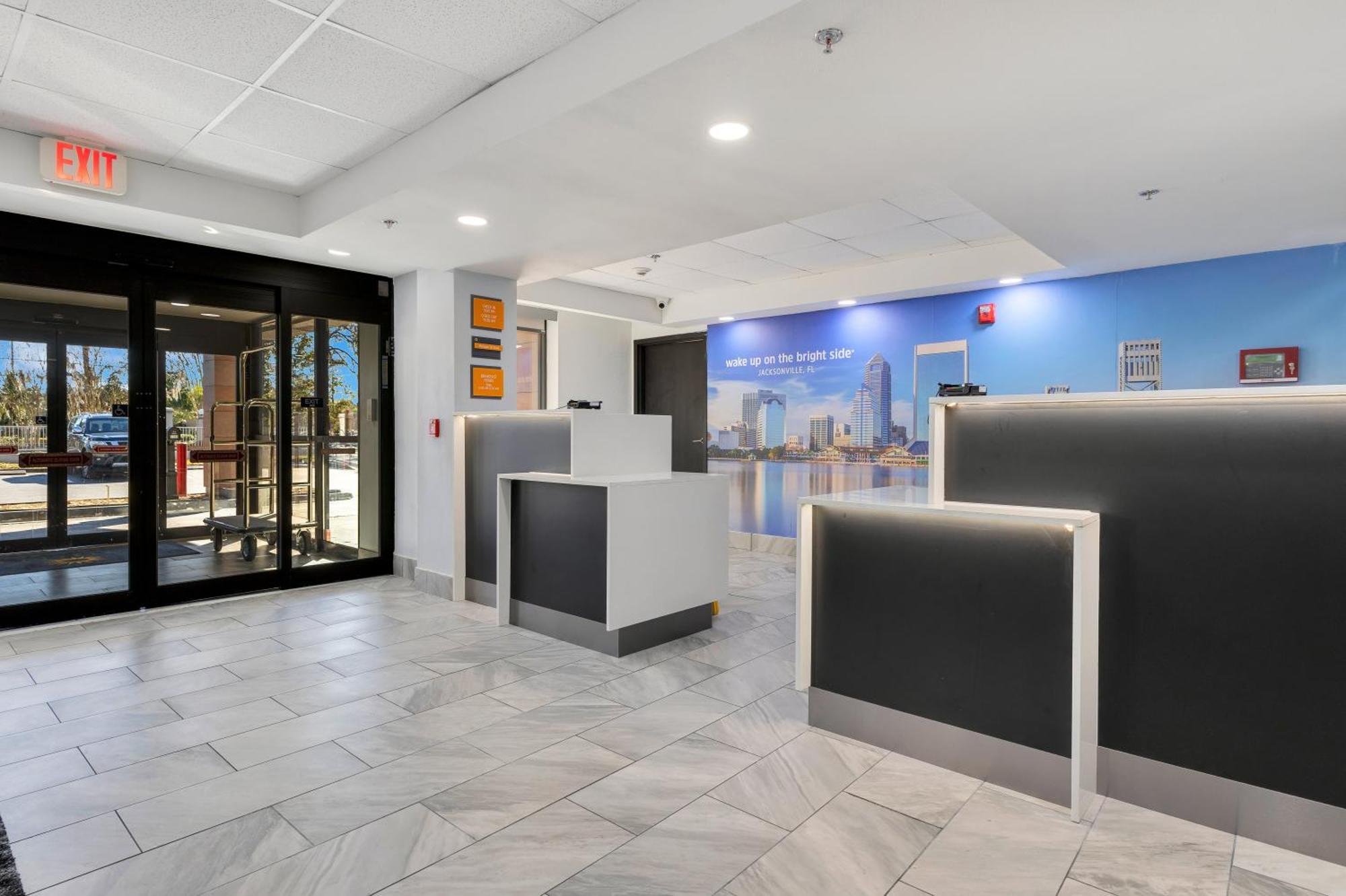 La Quinta Inn & Suites By Wyndham Jacksonville Mandarin Eksteriør bilde