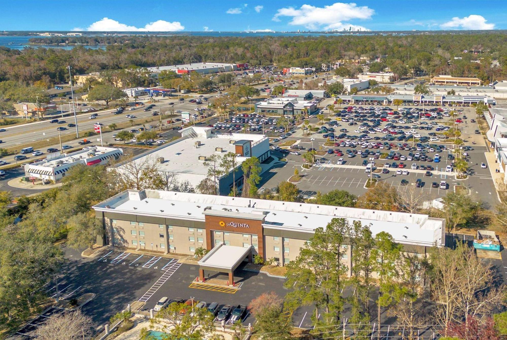 La Quinta Inn & Suites By Wyndham Jacksonville Mandarin Eksteriør bilde